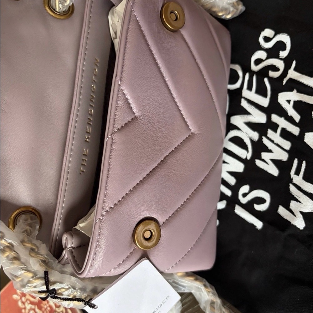 Kurt Geiger NWT Quilted Leather Kensington Crossbody Bag Lilac With Dusty - Picture 6 of 12
